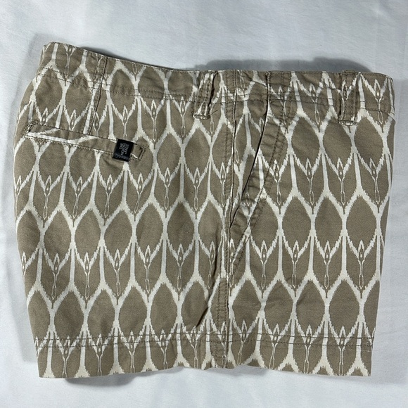 The North Face womens maywood tan white geometric linen 2.5" shorts - size 8 - Picture 10 of 10
